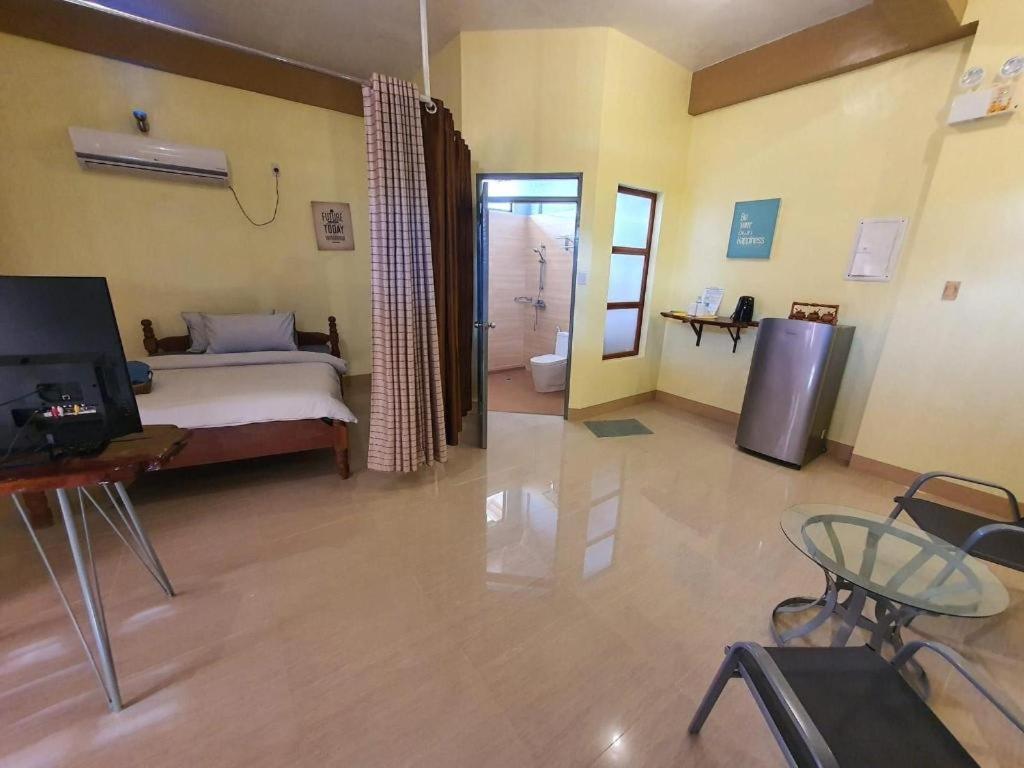 Bamboo Garden Boutique Hotel Таклобан Экстерьер фото