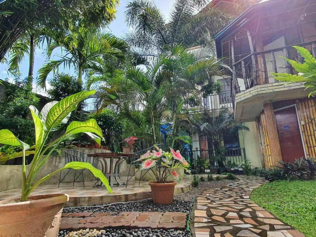 Bamboo Garden Boutique Hotel Таклобан Экстерьер фото